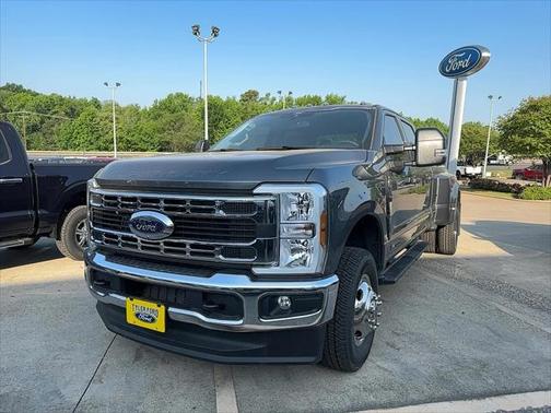 2025 Ford F-350 XLT