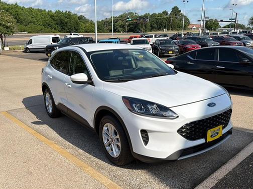White 2020 Ford Escape SE
