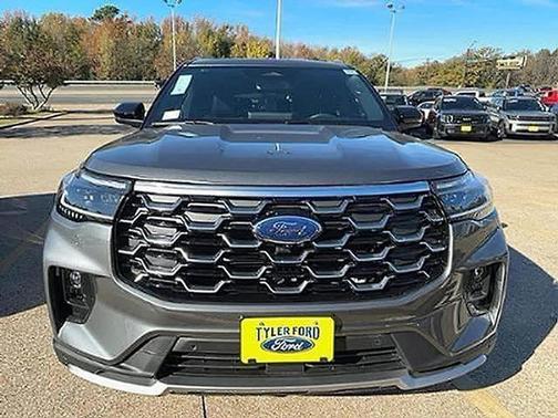 Carbonized Gray Metallic 2026 Ford Explorer Platinum