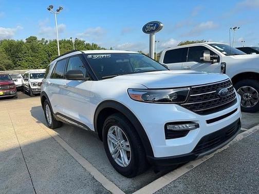 2024 Ford Explorer XLT