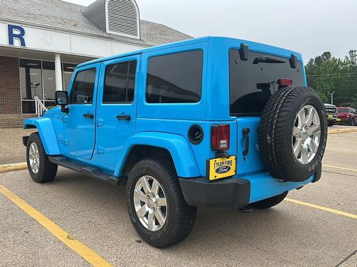 Chief Clearcoat 2018 Jeep Wrangler JK Unlimited Sahara