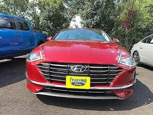 Ultimate Red 2023 Hyundai SONATA SE