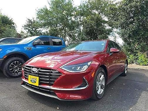 Ultimate Red 2023 Hyundai SONATA SE