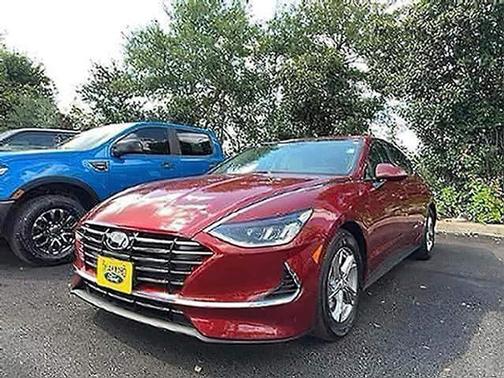 Ultimate Red 2023 Hyundai SONATA SE