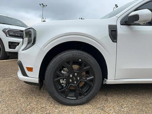 2025 Ford Maverick Lobo