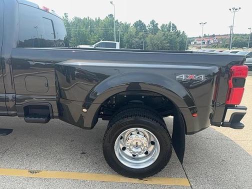 2025 Ford F-450 Lariat