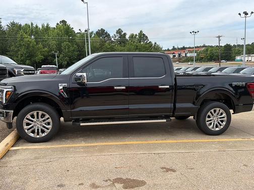 Agate Black Metallic 2026 Ford F-150 Lariat