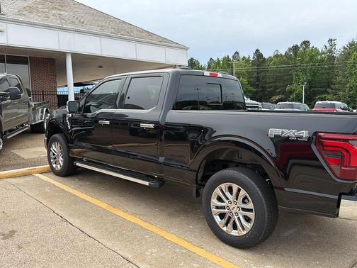 Agate Black Metallic 2026 Ford F-150 Lariat