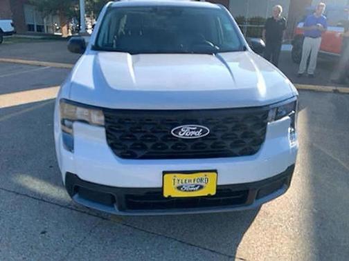 Oxford White 2025 Ford Maverick XLT