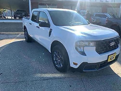 Oxford White 2025 Ford Maverick XLT