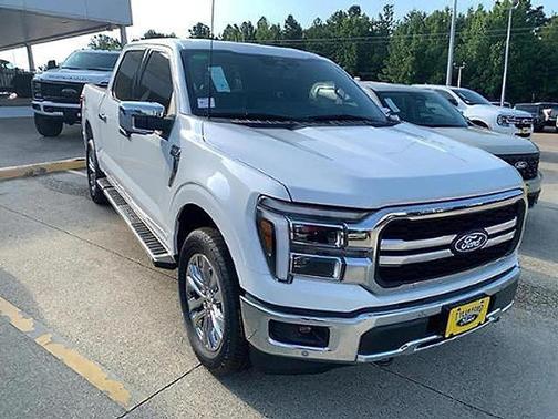 Star White Metallic Tri-Coat 2025 Ford F-150 Lariat