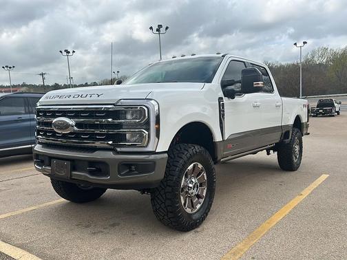 Star White Metallic Tri-Coat 2026 Ford F-250 King Ranch