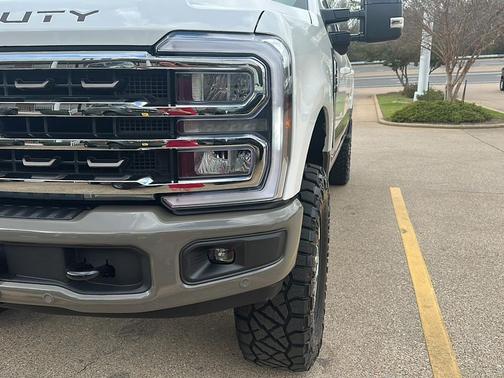Star White Metallic Tri-Coat 2026 Ford F-250 King Ranch