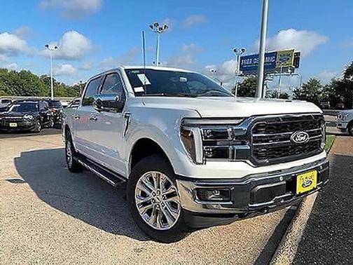 Star White Metallic Tri-Coat 2025 Ford F-150 Lariat