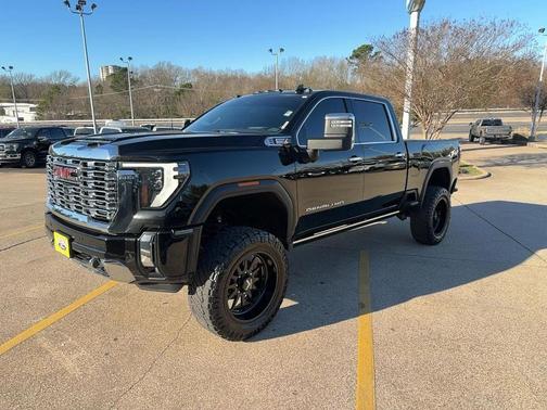 2024 GMC Sierra 2500 Denali