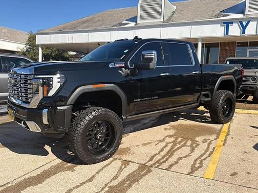 2024 GMC Sierra 2500 Denali