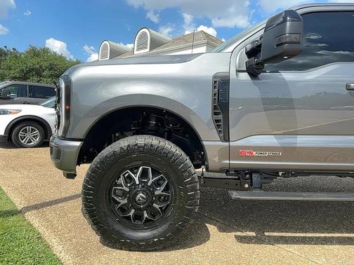 2025 Ford F-350 Lariat