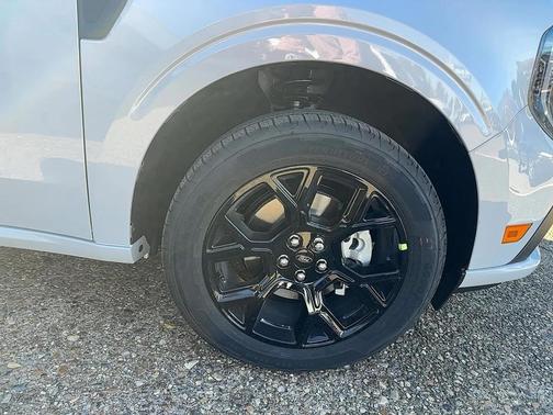 2026 Ford Maverick Lobo