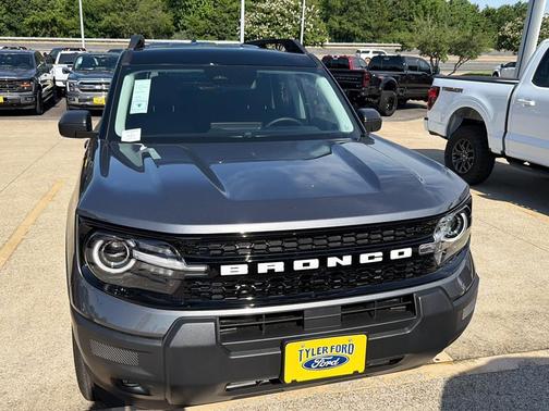 Carbonized Gray Metallic 2026 Ford Bronco Sport Outer Banks