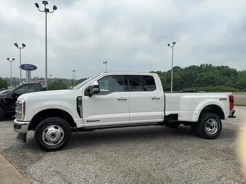 2023 Ford F-350 Lariat