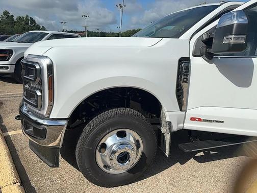 2025 Ford F-350 Lariat