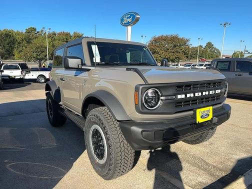 2025 Ford Bronco Base