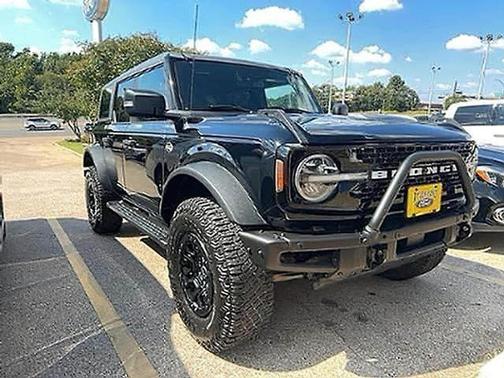Shadow Black 2023 Ford Bronco Wildtrak