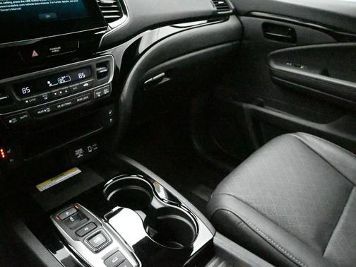 2023 Honda Passport Elite