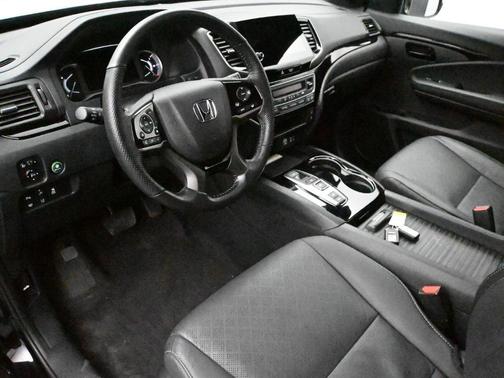 2023 Honda Passport Elite