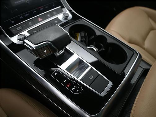 2021 Audi Q7 55 Premium Plus
