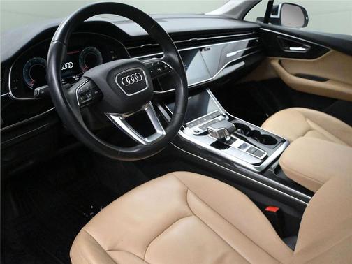 2021 Audi Q7 55 Premium Plus