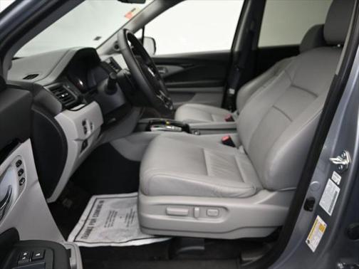 2022 Honda Pilot Touring 7-Passenger