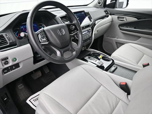2022 Honda Pilot Touring 7-Passenger
