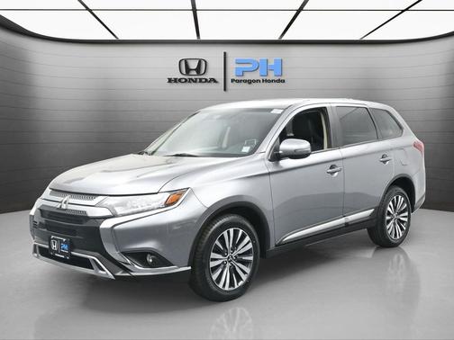 2020 Mitsubishi Outlander SE