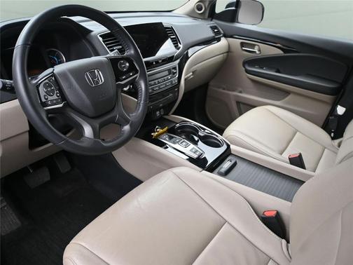 2022 Honda Pilot Touring 7-Passenger