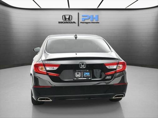 2022 Honda Accord Touring 2.0T
