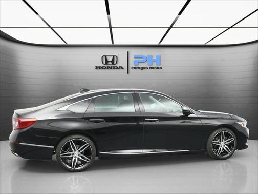 2022 Honda Accord Touring 2.0T