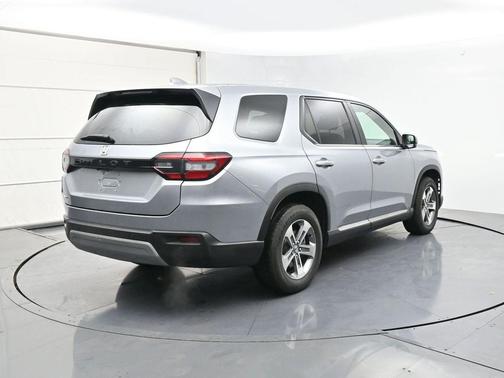 2023 Honda Pilot EX-L 8-Passenger