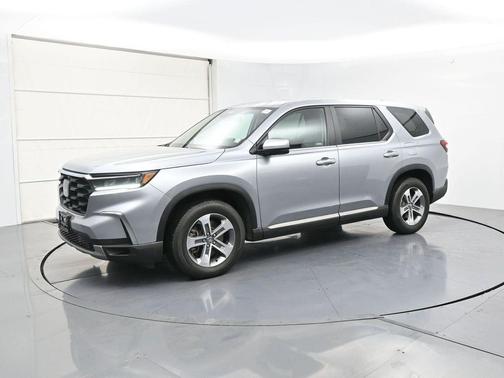 2023 Honda Pilot EX-L 8-Passenger