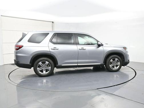 2023 Honda Pilot EX-L 8-Passenger
