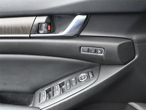 2022 Honda Accord Hybrid Touring