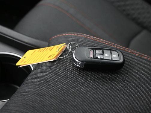 Solar Silver Metallic 2026 Honda Pilot EX-L