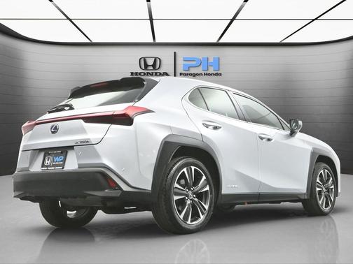 2019 Lexus UX 250h 