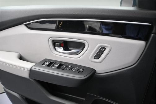 Platinum White Pearl 2024 Honda Pilot Touring