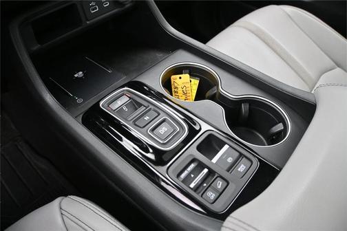 Platinum White Pearl 2024 Honda Pilot Touring