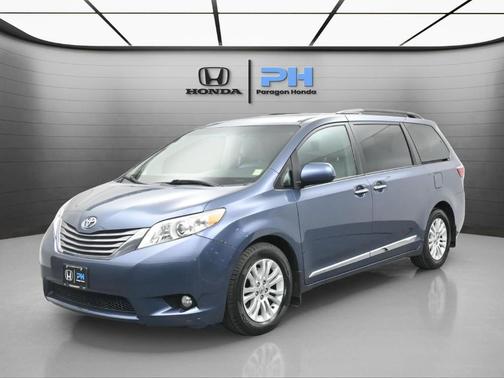 2015 Toyota Sienna XLE