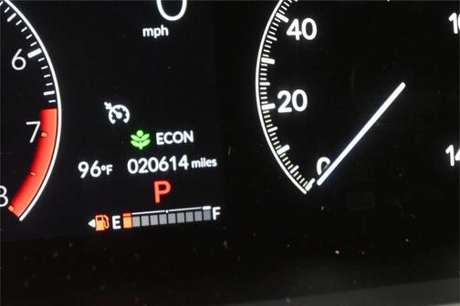 Crystal Black Pearl 2024 Honda HR-V Sport