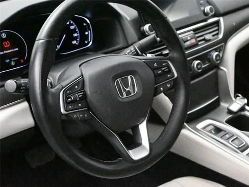2019 Honda Accord Touring 2.0T