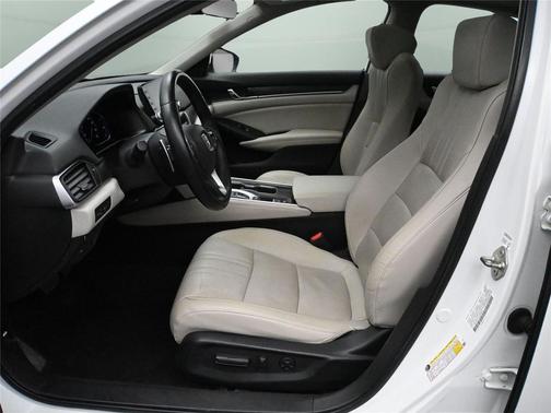 2019 Honda Accord Touring 2.0T