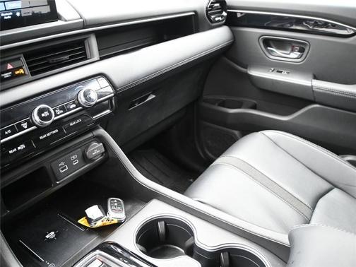 Platinum White Pearl 2023 Honda Pilot Touring